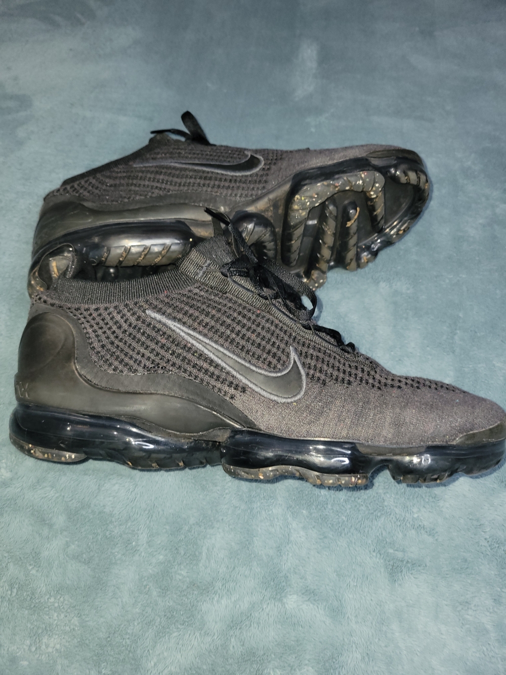 Nike Men's Black Air VaporMax 2021 Knit Running Shoes